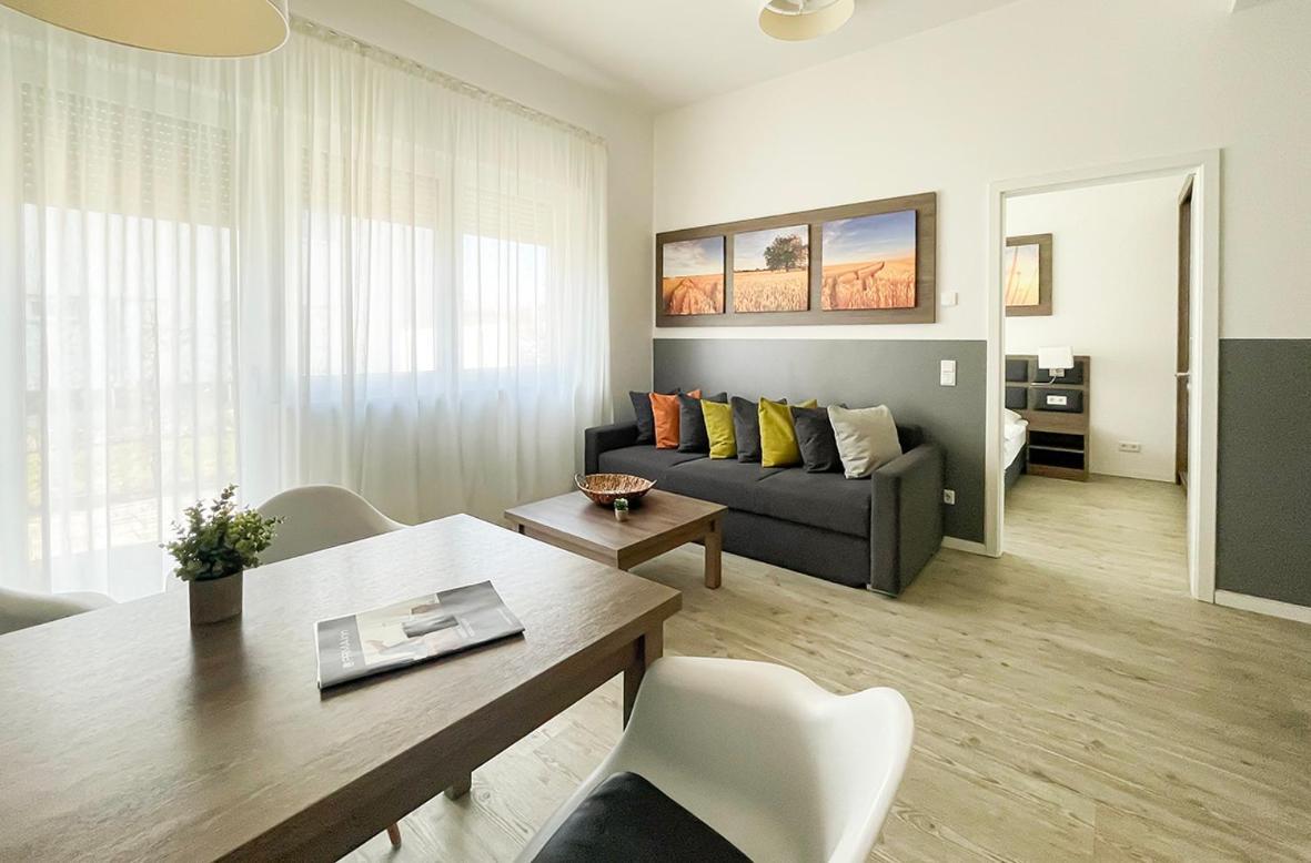 Prima Inn Ferienwohnungen Seetor Residenz Neuruppin Buitenkant foto
